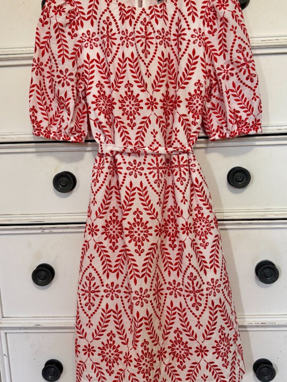 Ann Taylor Red and White Puff Sleeve Eyelet Belted Dress Size Small
